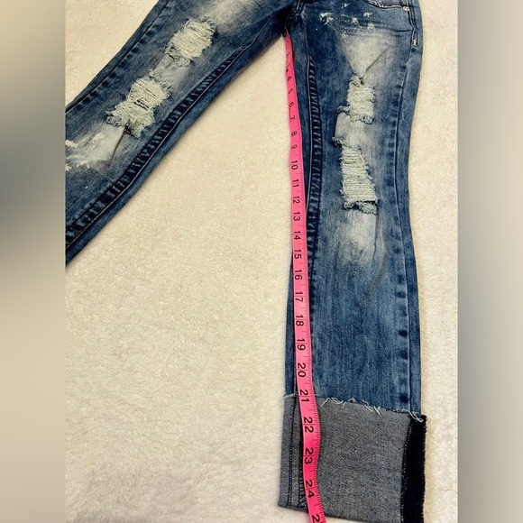 Almost Famous Bleached Distressed Skinny Jeans - Size 0 (25" waist) - Picture 5 of 11